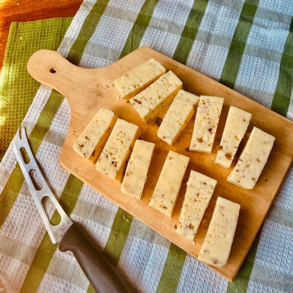 Queijo Coalho Temperado com Bacon e Orégano - Imagem 2