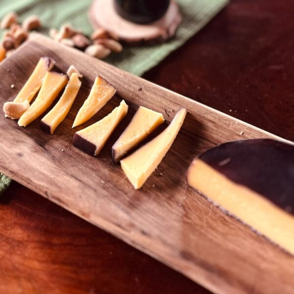Queijo Colonial ao Vinho - Meia Lua - Imagem 4