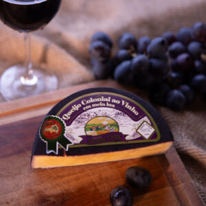 Queijo Colonial ao Vinho - Meia Lua